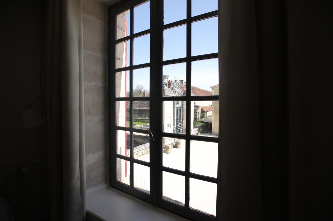 La Basse Cour Tanlay Exterior foto