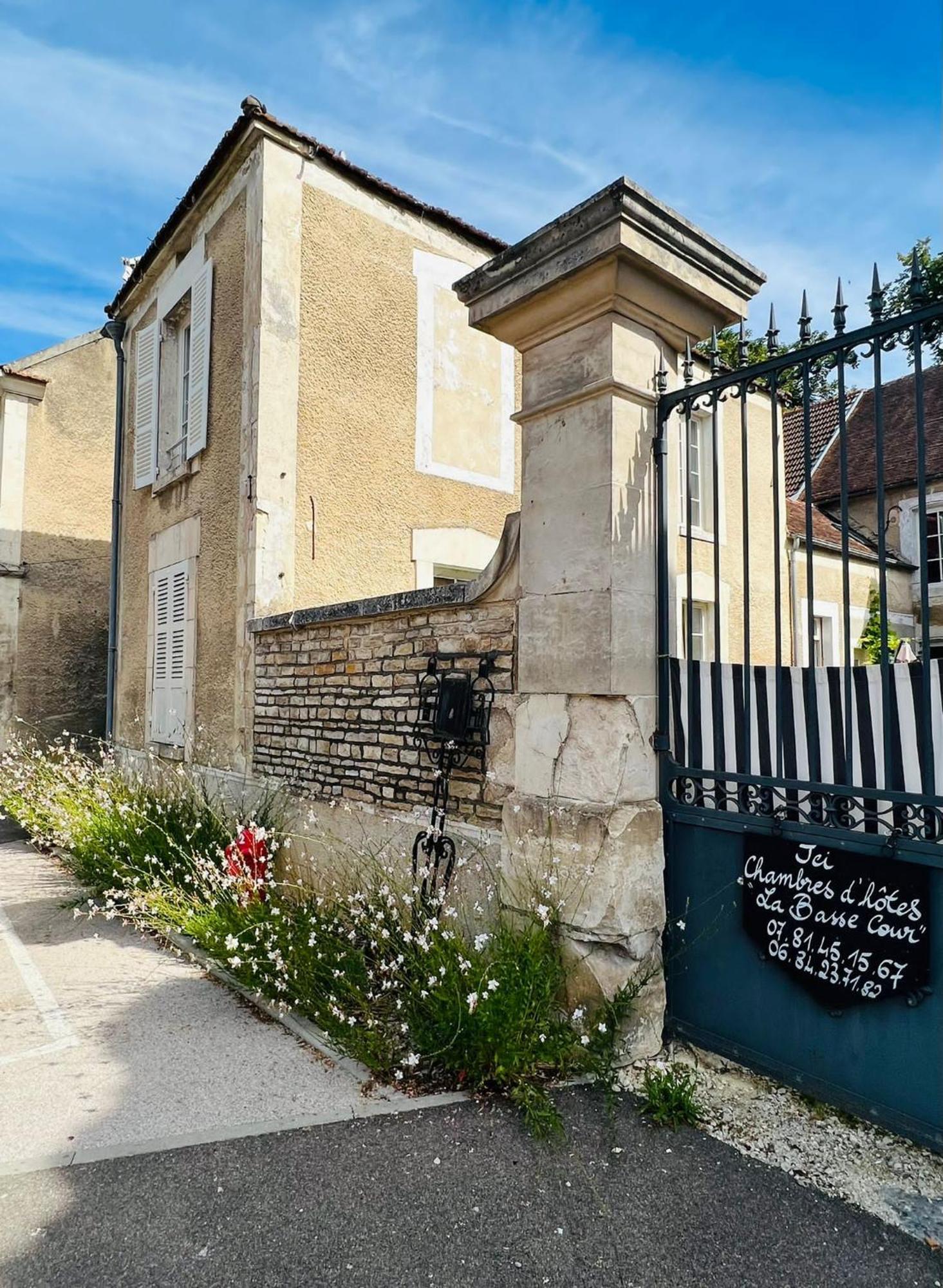 La Basse Cour Tanlay Exterior foto
